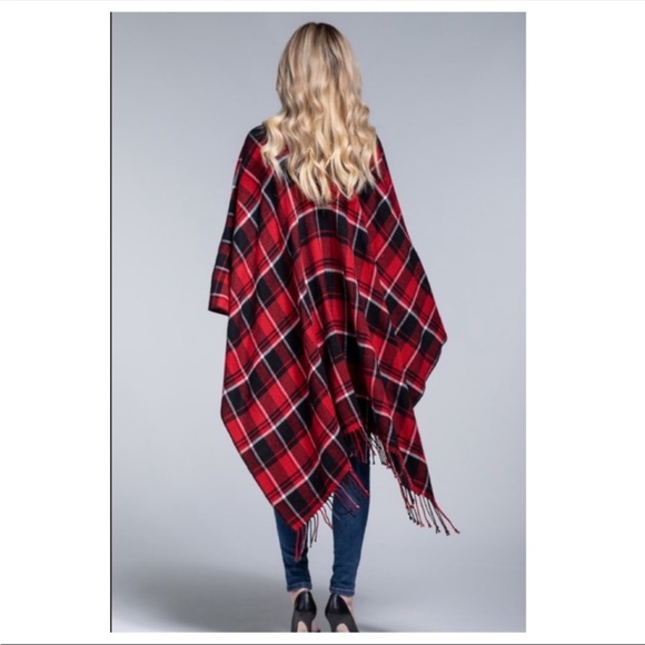 ❤️LAST ONE!❤️ Stunning Plaid Ruana - Picture 5 of 5